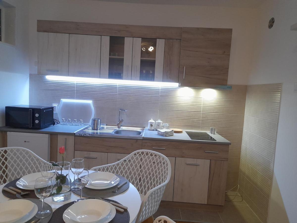 Apartman Stevan Pirot Luaran gambar