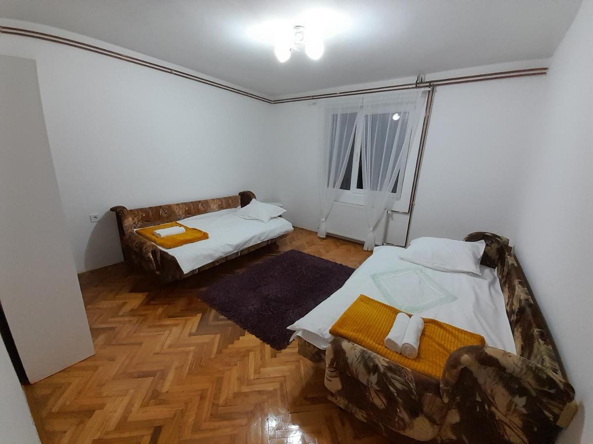 Apartman Stevan Pirot Luaran gambar