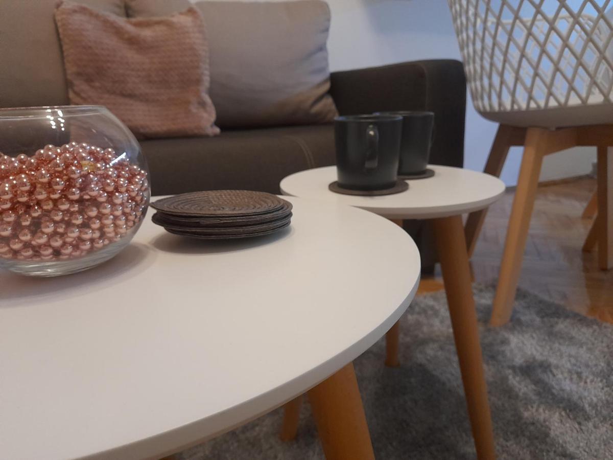 Apartman Stevan Pirot Luaran gambar
